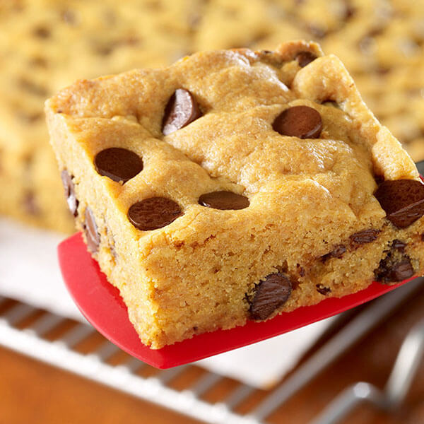 Easy Peanut Butter Cookie Bars