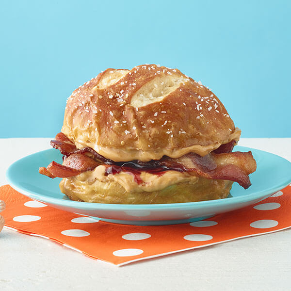 Pretzel Bun Peanut Butter and Jelly – Recipes