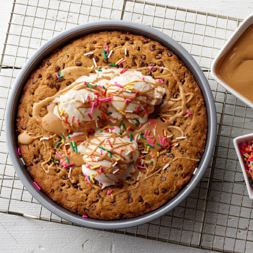 Chocolate Chip Pumpkin Cookie Skillet